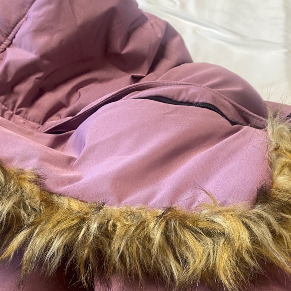 Women's Mauve Fur-Trimmed Puffer Coat - Picture 13 of 16